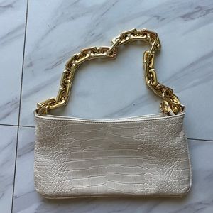 Elegant shoulder bag
